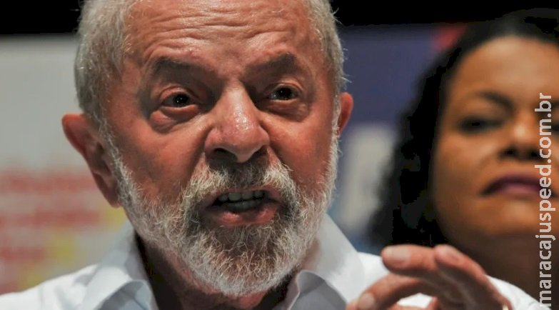 Lula fala em botar Pazuello na cadeia