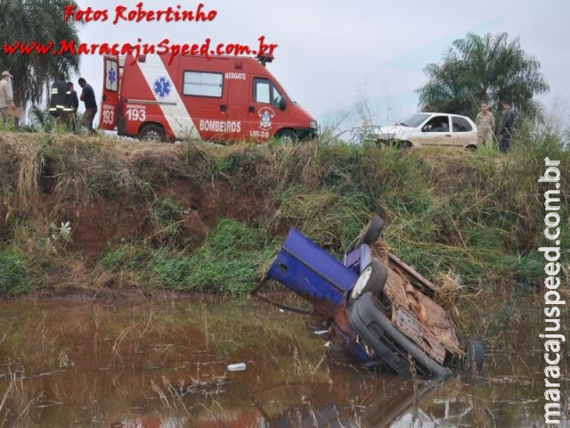 Maracaju: Militares do Corpo de Bombeiros são parabenizados pelo comando do 13º SGB/ind. Maracaju por atuação em apreensão de veículos e mercadorias contrabandeadas na BR-267 Maracaju: Militares do Corpo de Bombeiros são parabenizados pelo comando do 13º SGB/ind. Maracaju por atuação em apreensão de veículos e mercadorias contrabandeadas na BR-267