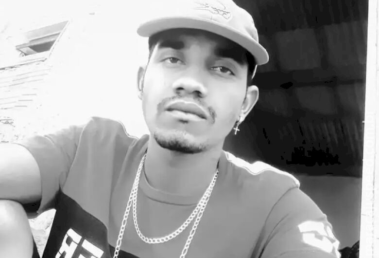Morto após confronto com a polícia em operação tinha 23 anos Morto após confronto com a polícia em operação tinha 23 anos