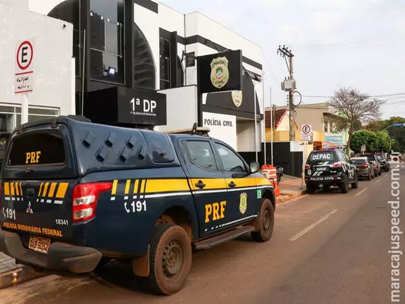 Motorista é preso transportando mais de 1 tonelada de maconha na BR-262 Motorista é preso transportando mais de 1 tonelada de maconha na BR-262