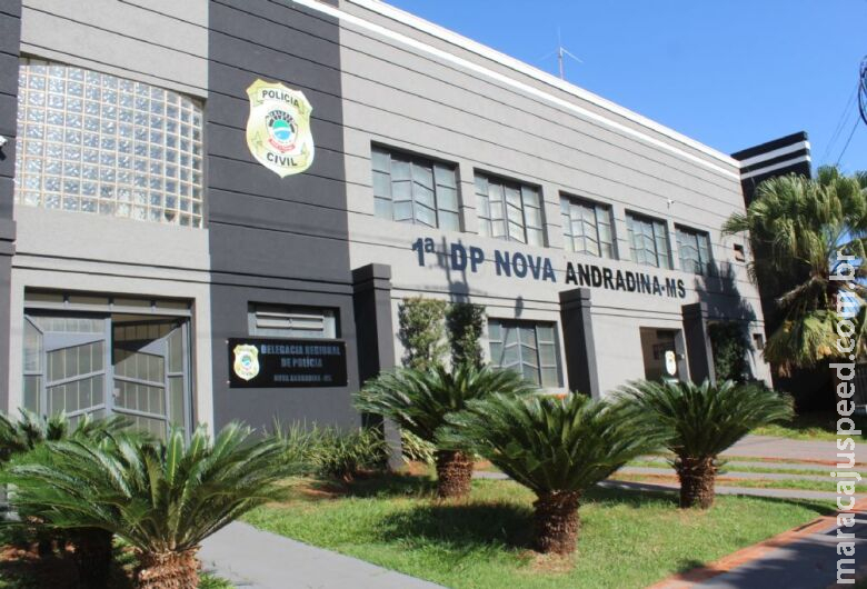 Mulher é assaltada ao informar horário para desconhecido