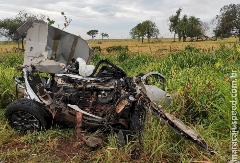 Acidente entre carro e caminhão deixa mulher morta em MS