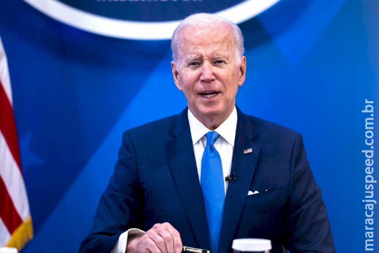 Biden diz que concorrerá em 2024 e impedirá que Trump volte a ser presidente Biden diz que concorrerá em 2024 e impedirá que Trump volte a ser presidente