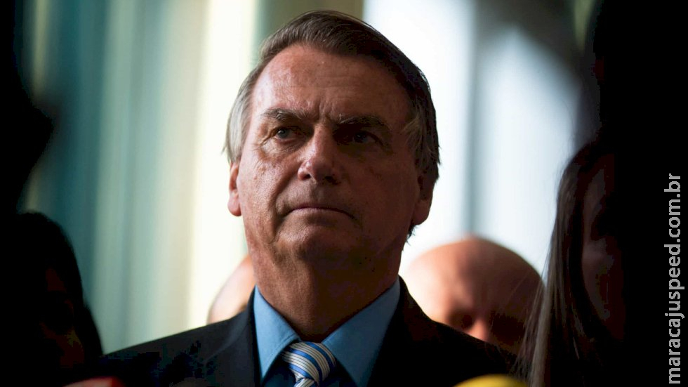Bolsonaro volta ao local de trabalho após 20 dias longe do Palácio do Planalto Bolsonaro volta ao local de trabalho após 20 dias longe do Palácio do Planalto