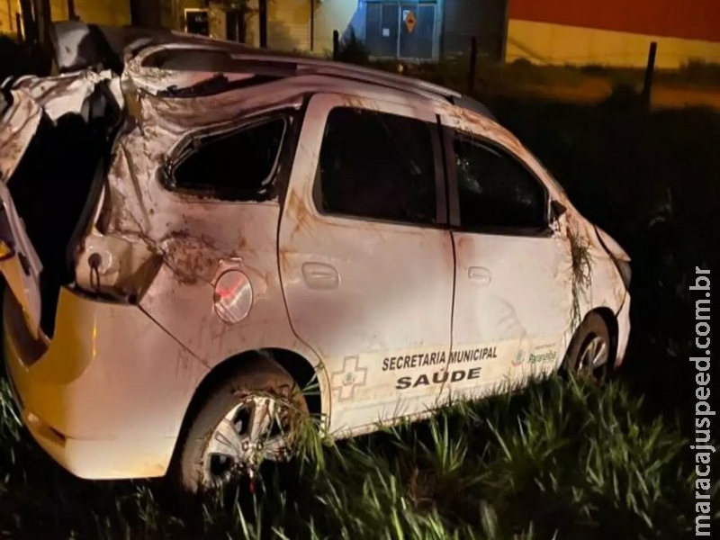 Carro da Secretaria de Saúde de MS sofre acidente com objetos de bloqueio em rodovia de São Paulo