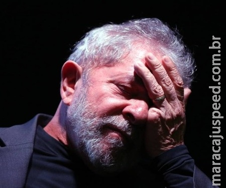 Congresso trava PEC da Transição e nega “cheque em branco” ao PT Congresso trava PEC da Transição e nega “cheque em branco” ao PT
