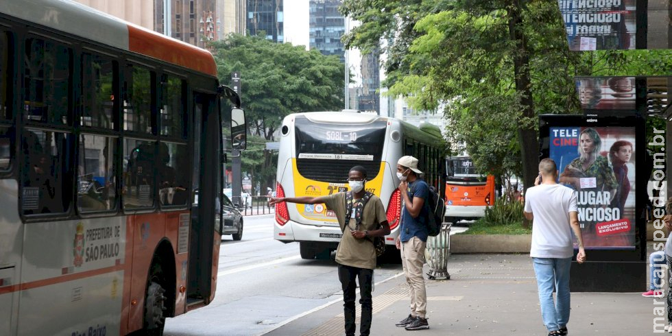 Covid-19: Brasil registra 20,3 mil casos e 57 mortes em 24 horas Covid-19: Brasil registra 20,3 mil casos e 57 mortes em 24 horas