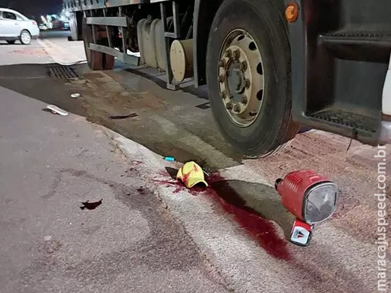 Dupla é presa suspeita de matar caminhoneiros na saída de bar Dupla é presa suspeita de matar caminhoneiros na saída de bar