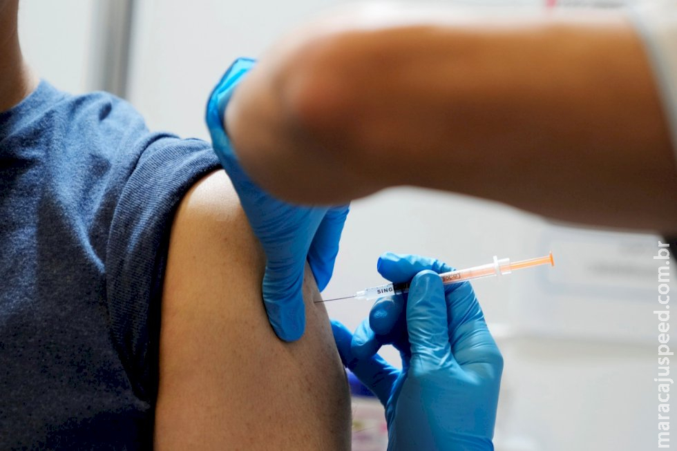 Infectologista alerta que novo remédio contra a Covid-19 não substitui vacinação Infectologista alerta que novo remédio contra a Covid-19 não substitui vacinação
