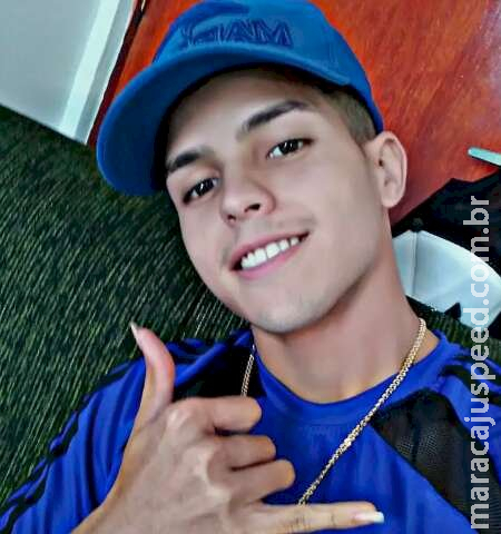 Jovem foi executado por mascarados na frente da casa da ex-mulher