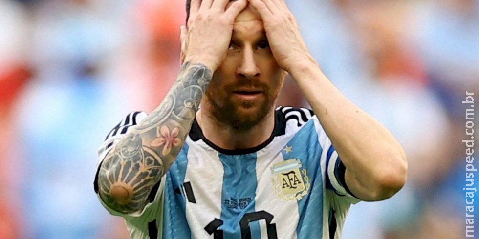 Messi lamenta 5 minutos de erros e diz que agora é "vencer ou vencer" Messi lamenta 5 minutos de erros e diz que agora é "vencer ou vencer"