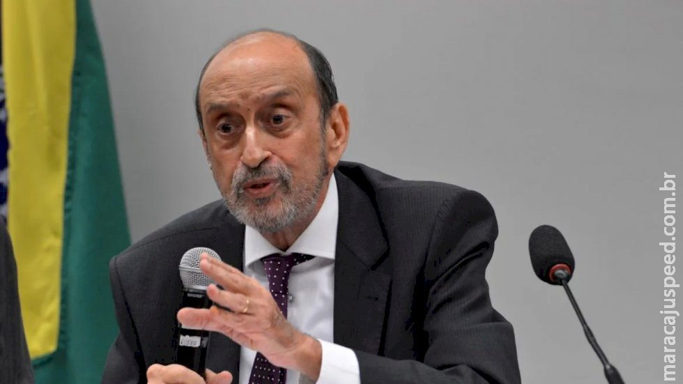 Morre Gilson Dipp, ministro aposentado do STJ Morre Gilson Dipp, ministro aposentado do STJ