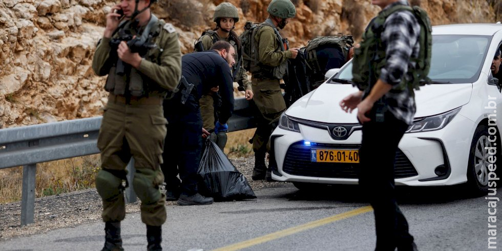 Quatro palestinos morrem em série de confrontos na Cisjordânia Quatro palestinos morrem em série de confrontos na Cisjordânia