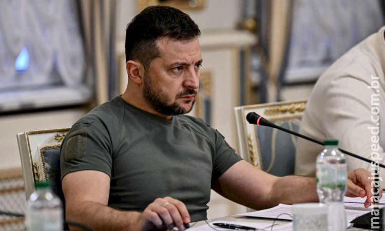 Zelensky afirma que haverá resposta de guerra ao ataque da Rússia contra infraestrutura de energia Zelensky afirma que haverá resposta de guerra ao ataque da Rússia contra infraestrutura de energia