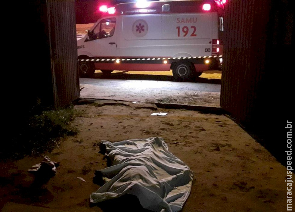 Adolescente de 15 anos mata irmão à facadas em casa após briga