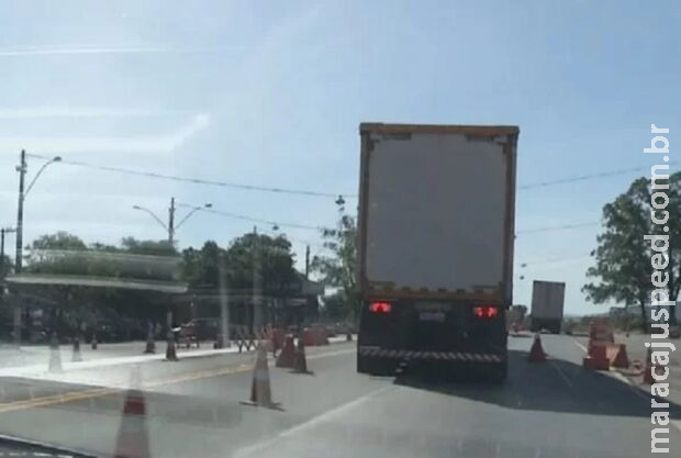 Caminhoneiro é preso ao ser flagrado espancando a esposa em rodovia