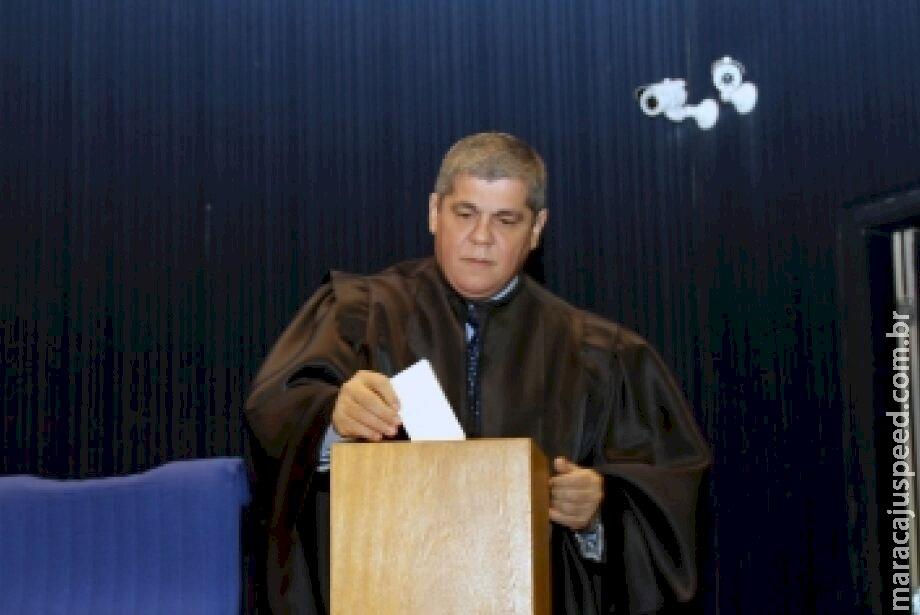 Conselheiro afastado do TCE-MS é acusado de lavar dinheiro em fazendas do Nordeste Conselheiro afastado do TCE-MS é acusado de lavar dinheiro em fazendas do Nordeste