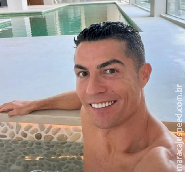 Cristiano Ronaldo assinará com o Al Nassr, da Arábia Saudita, diz jornal Cristiano Ronaldo assinará com o Al Nassr, da Arábia Saudita, diz jornal