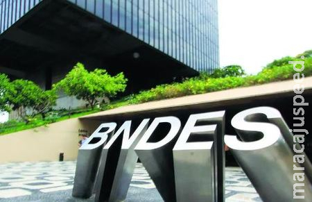 Deputado apresenta projeto para tentar proteger o BNDES do PT Deputado apresenta projeto para tentar proteger o BNDES do PT