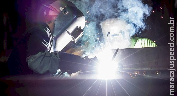 Economia brasileira avança 0,4% no 3º trimestre de 2022, mostra IBGE Economia brasileira avança 0,4% no 3º trimestre de 2022, mostra IBGE