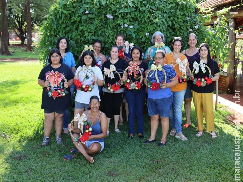 Em Período Natalino, Prefeitura de Maracaju forma duas turmas no Curso de Guirlandas Em Período Natalino, Prefeitura de Maracaju forma duas turmas no Curso de Guirlandas