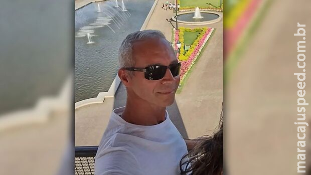 Empresário que deu tiro na própria boca e morreu não queria mostrar o celular para esposa Empresário que deu tiro na própria boca e morreu não queria mostrar o celular para esposa