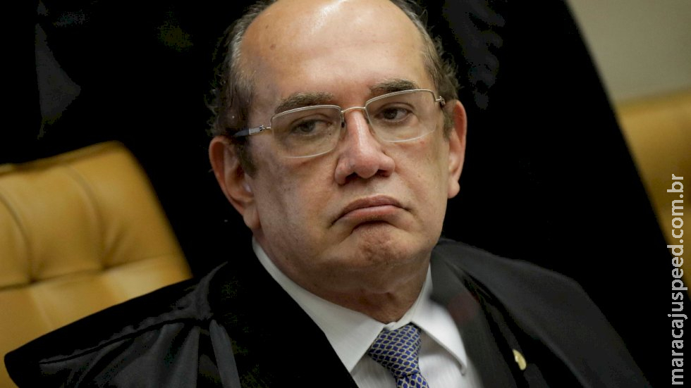 Gilmar Mendes tira despesa com Auxilio Brasil do teto de gastos e dispensa PEC Gilmar Mendes tira despesa com Auxilio Brasil do teto de gastos e dispensa PEC