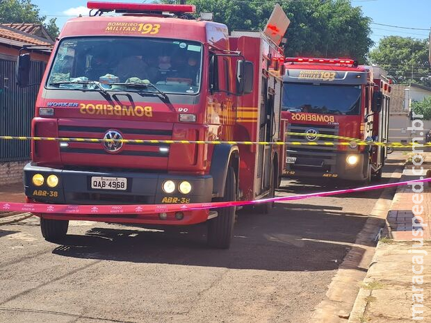 Idosa tem casa incendiada pela quarta vez em menos de um mês em Corguinho Idosa tem casa incendiada pela quarta vez em menos de um mês em Corguinho