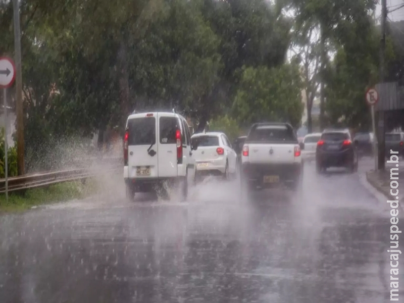 Inmet coloca 50 cidades de MS em alerta de tempestade com ventos de 60 km/h Inmet coloca 50 cidades de MS em alerta de tempestade com ventos de 60 km/h