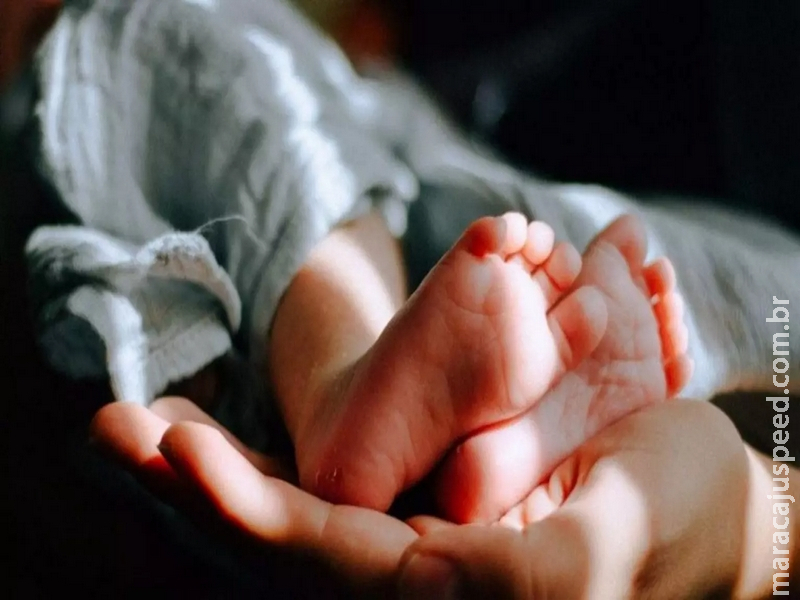 Mãe deixa criança de 1 ano com garota de programa e avó descobre ferimentos nas partes íntimas Mãe deixa criança de 1 ano com garota de programa e avó descobre ferimentos nas partes íntimas
