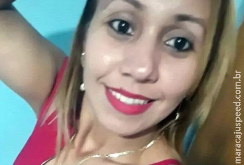 Mulher atingida por explosão em tanque de combustível morre em hospital Mulher atingida por explosão em tanque de combustível morre em hospital