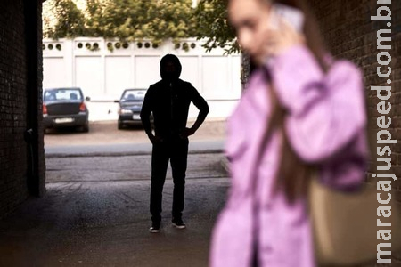 Mulher diz que está sendo perseguida pelo Ex e pede ajuda a Policia