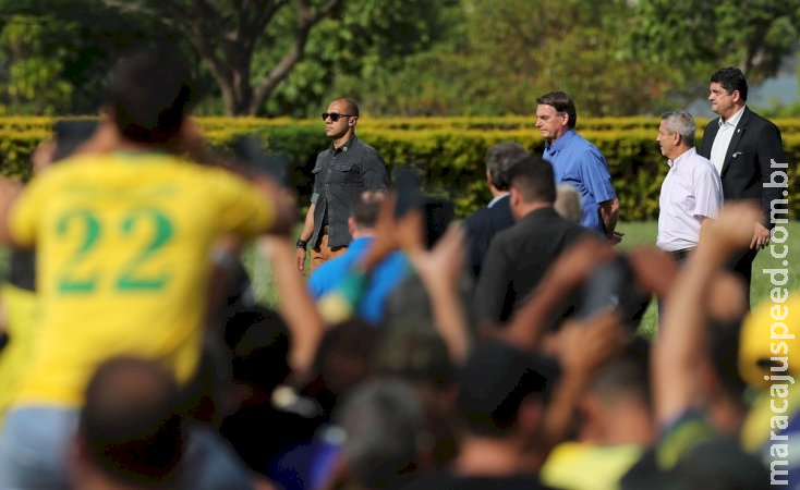 ‘Nada está perdido: ponto final somente com a morte’, diz Bolsonaro em primeira conversa com apoiadores após as eleições