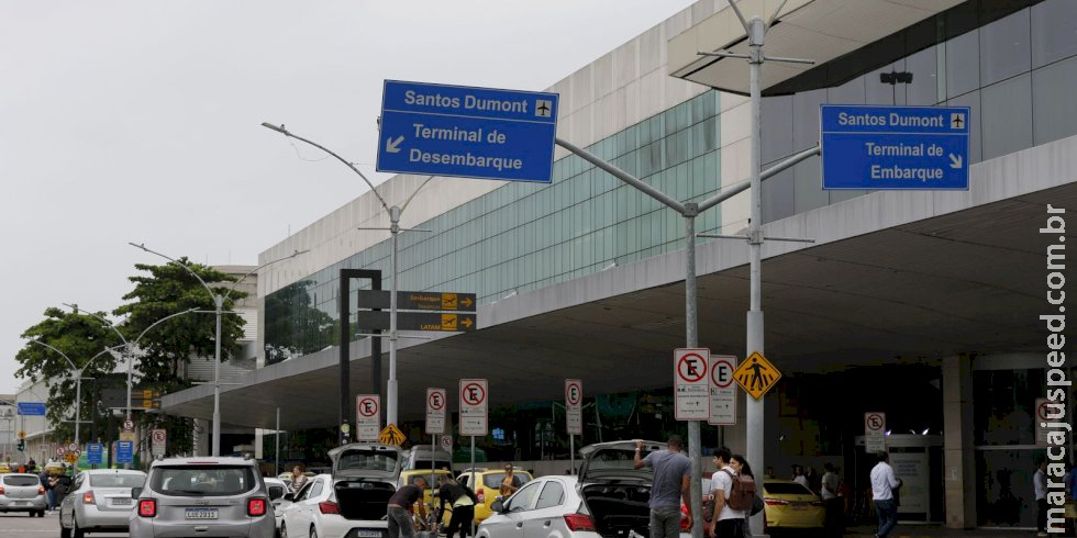 Passageiros podem pedir reembolso de gastos pela greve de aeronautas Passageiros podem pedir reembolso de gastos pela greve de aeronautas