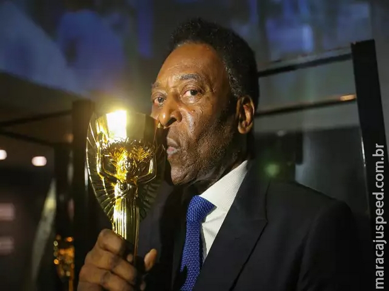 Pelé, o "Rei do Futebol", morre aos 82 anos em São Paulo Pelé, o "Rei do Futebol", morre aos 82 anos em São Paulo