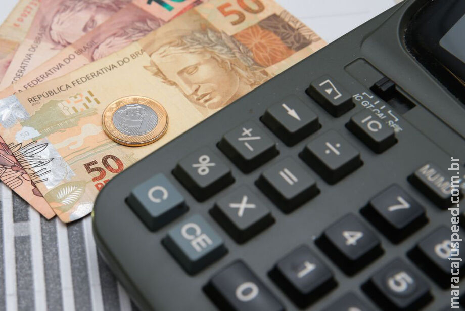 PIB estadual aumenta em R$ 76,3 bilhões em oito anos PIB estadual aumenta em R$ 76,3 bilhões em oito anos