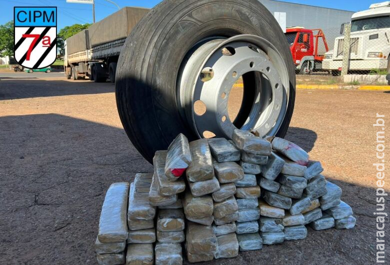 Polícia apreende maconha escondida em estepe de pneu de ônibus de turismo