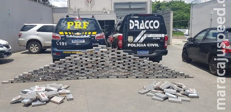 PRF e DRACCO apreendem 326 Kg de cocaína e prendem dupla em Campo Grande (MS) PRF e DRACCO apreendem 326 Kg de cocaína e prendem dupla em Campo Grande (MS)