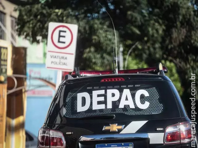 Professora percebe desconto em salário e descobre empréstimo de R$ 89 mil Professora percebe desconto em salário e descobre empréstimo de R$ 89 mil