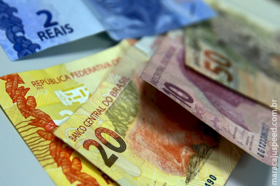 Segunda parcela do 13º salário vai injetar R$ 112,9 bilhões na economia Segunda parcela do 13º salário vai injetar R$ 112,9 bilhões na economia