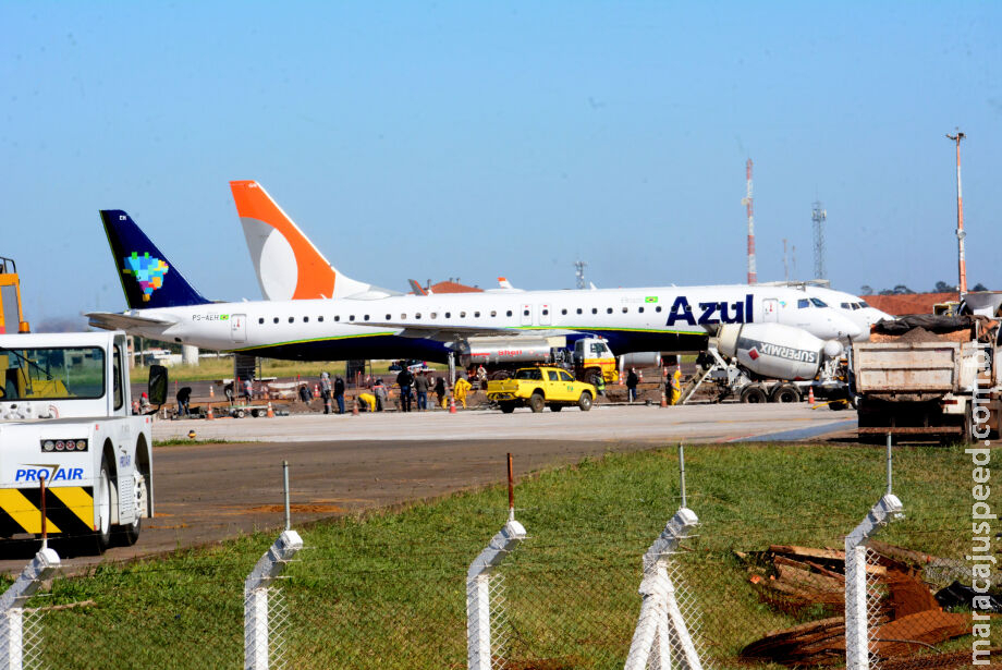 Sem acordo, greve de aeronautas chega ao terceiro dia e se aproxima de viagens de Natal Sem acordo, greve de aeronautas chega ao terceiro dia e se aproxima de viagens de Natal