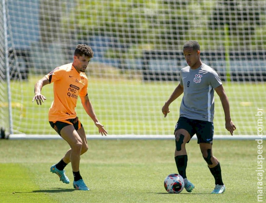 Sub-20 vence o time profissional do Corinthians em jogo-treino no CT Sub-20 vence o time profissional do Corinthians em jogo-treino no CT
