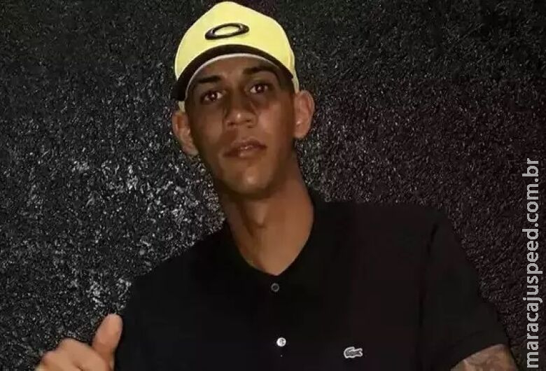 Suspeito de execução em posto de combustível se apresenta à polícia Suspeito de execução em posto de combustível se apresenta à polícia