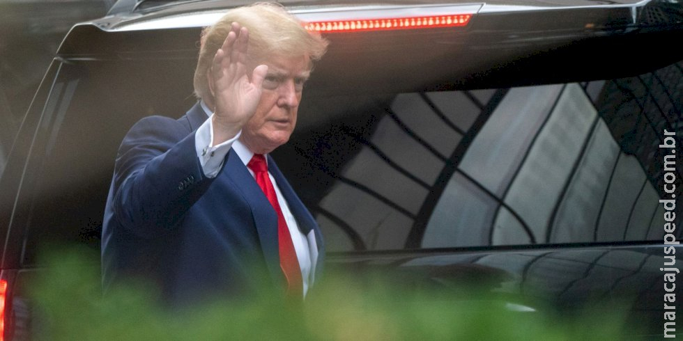 Trump é acusado de crimes ligados ao ataque ao Capitólio Trump é acusado de crimes ligados ao ataque ao Capitólio