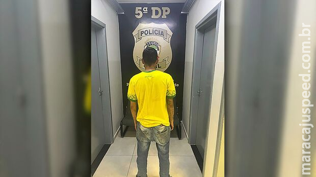 Acusado de esfaquear homem em conveniência se apresenta e diz que agiu em legítima defesa