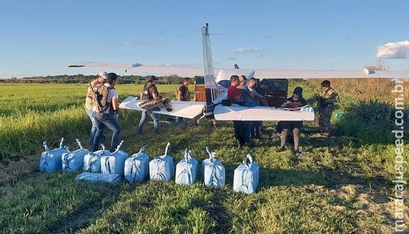 Bolivianos e paraguaios são presos em avião com carga de cocaína 