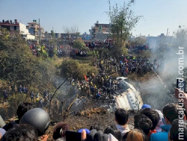 Caixas-pretas de avião que caiu no Nepal são encontradas Caixas-pretas de avião que caiu no Nepal são encontradas