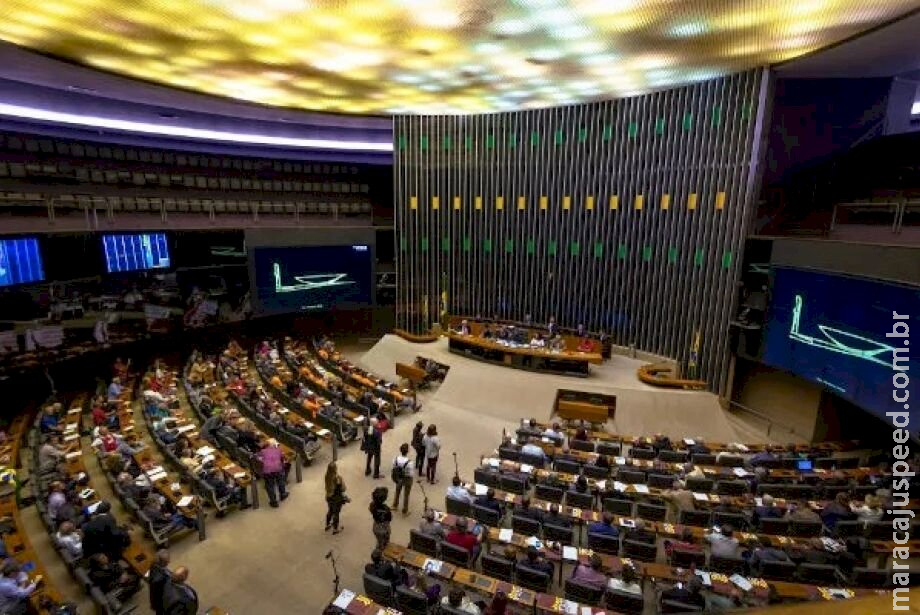 Deputados federais de MS receberão até R$ 8,4 mil só de auxílio-moradia