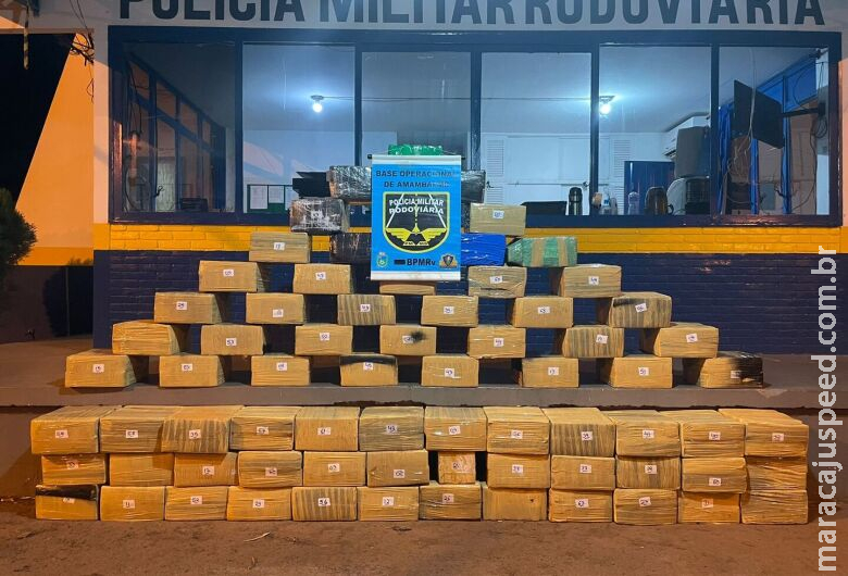 Fardos com 1,4 tonelada de maconha são apreendidos após perseguição em rodovia