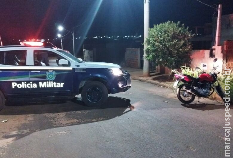 Foragido é preso dando "tranco" em moto roubada 